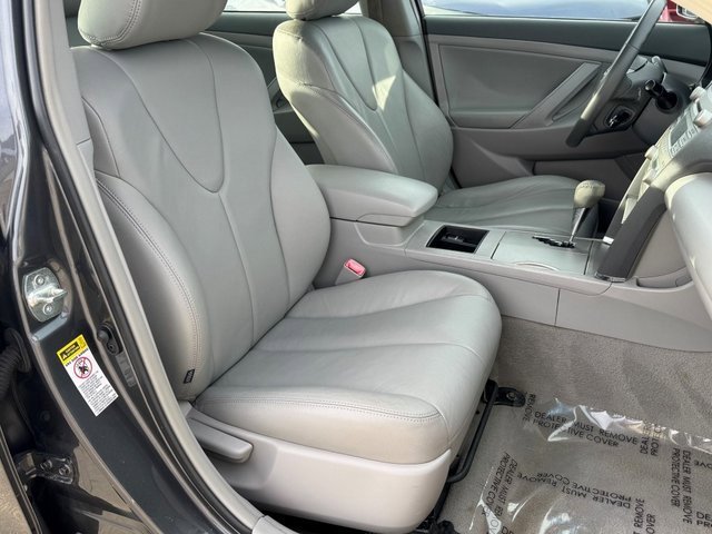 Used 2009 Toyota Camry Base image 9