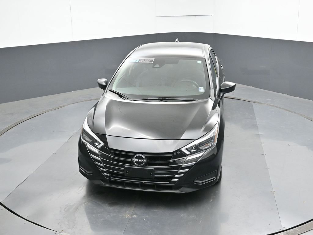 Used 2025 Nissan Versa SV image 40