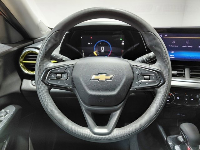 Used 2025 Chevrolet Trax LT image 20