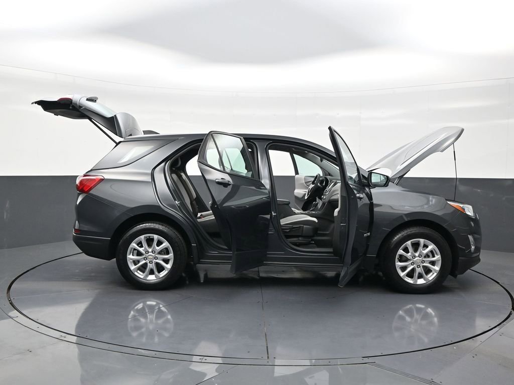 Used 2021 Chevrolet Equinox LS image 29