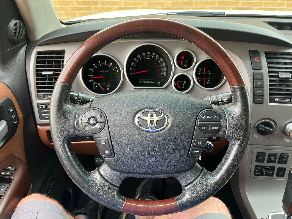 Used 2013 Toyota Sequoia Platinum AWD/4WD image 14