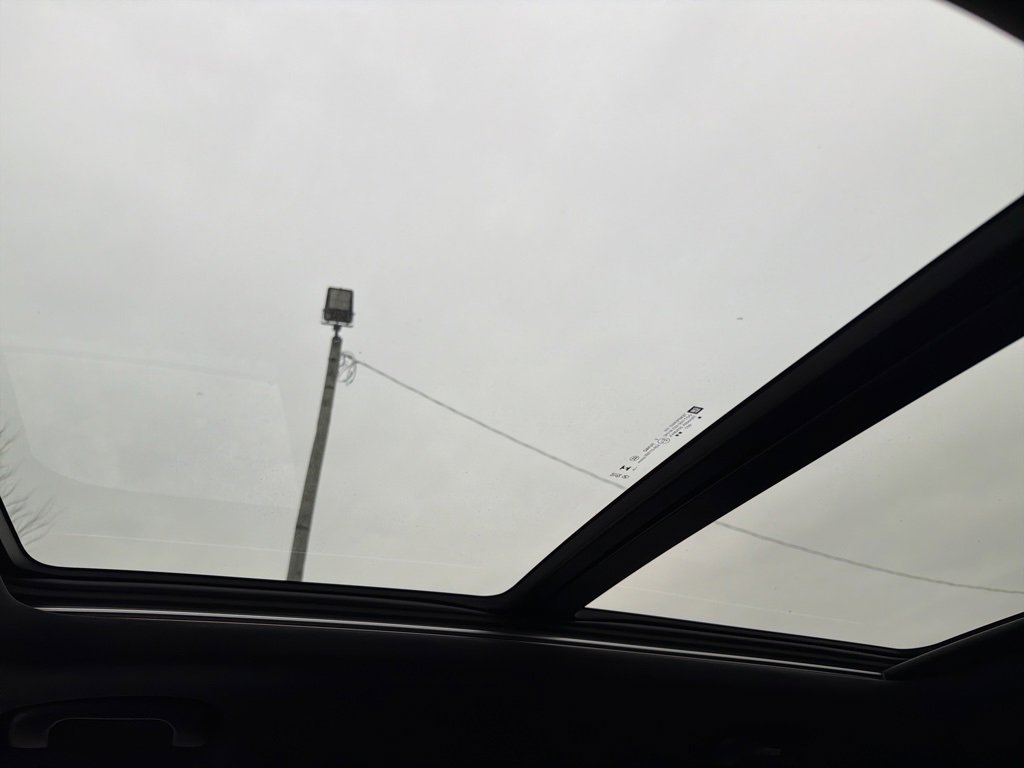 Used 2025 Chevrolet TrailBlazer RS w/ Convenience Package image 14