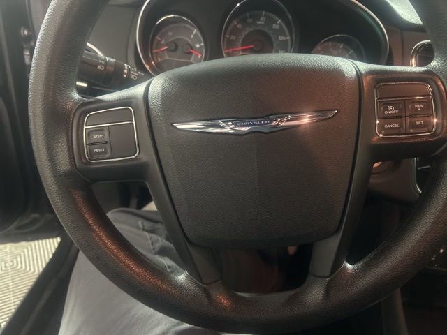 Used 2013 Chrysler 200 LX image 15