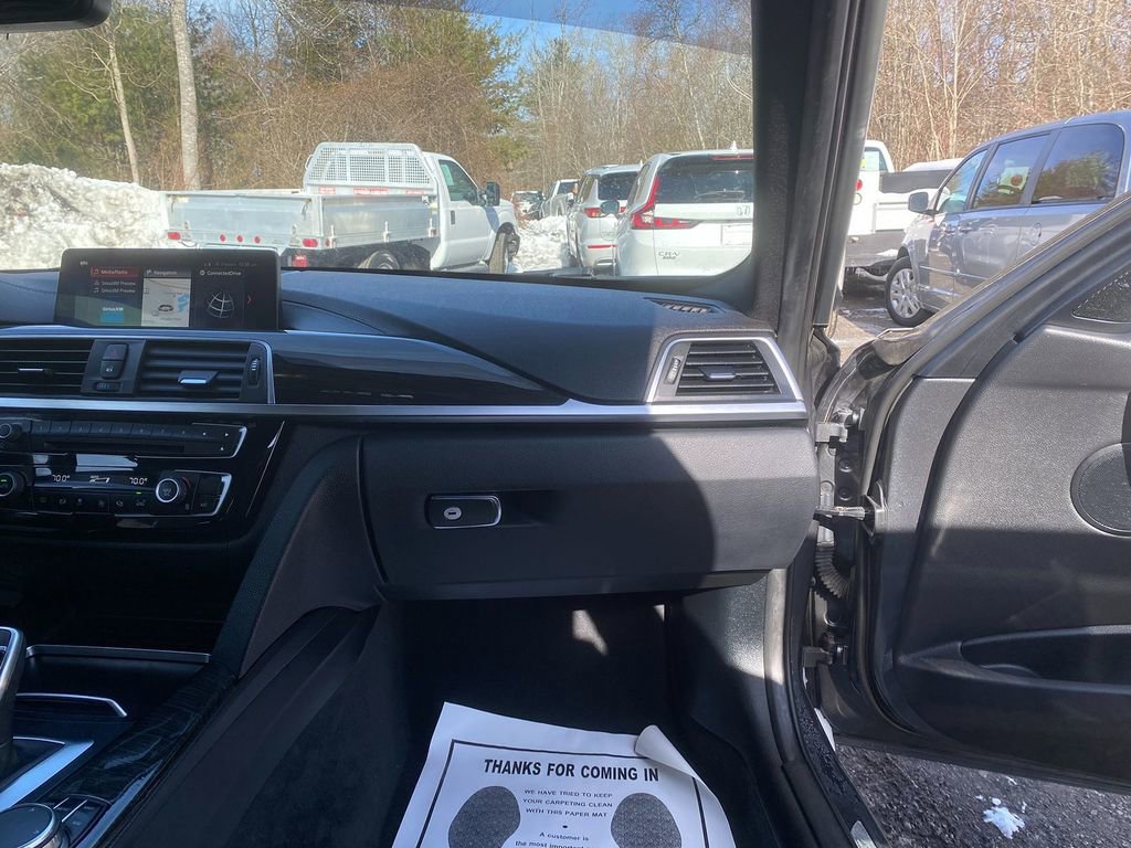 Used 2018 BMW 328d xDrive Sedan image 29