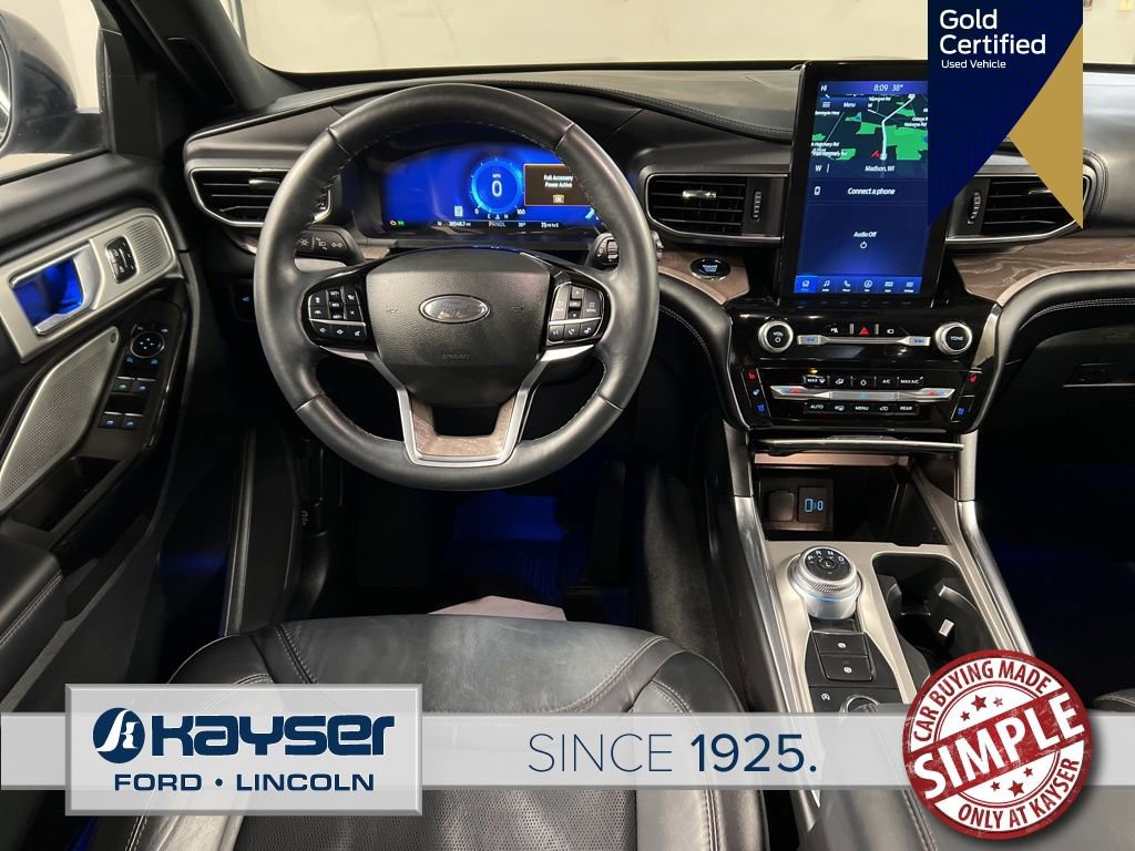 Certified 2022 Ford Explorer Platinum w/ Equipment Group 601A image 8