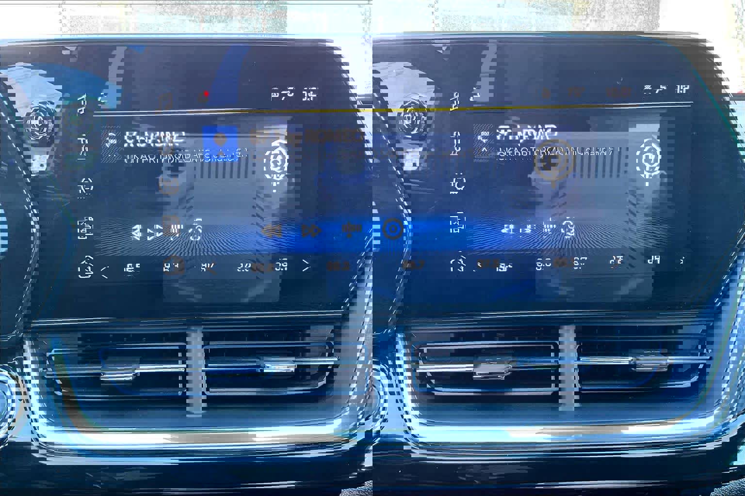 Used 2025 Chevrolet Trax RS w/ Driver Confidence Package image 31