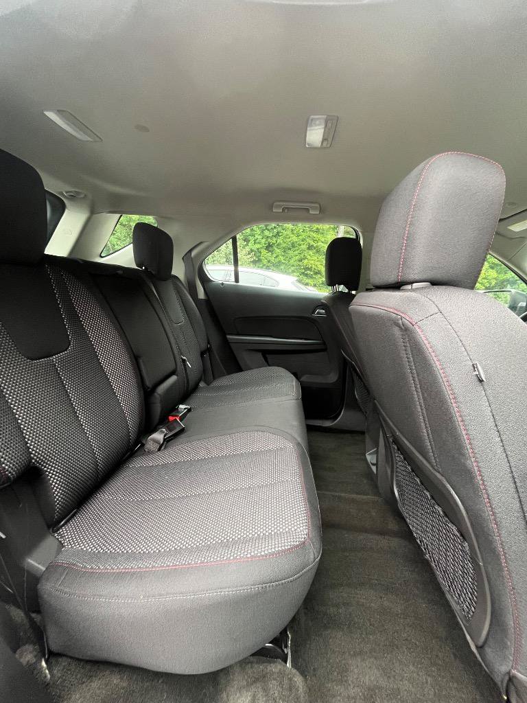 Used 2017 Chevrolet Equinox LS FWD image 31