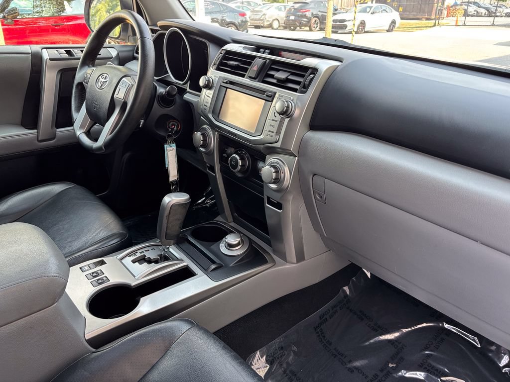 Used 2013 Toyota 4Runner SR5 w/ Premium Pkg AWD/4WD image 40