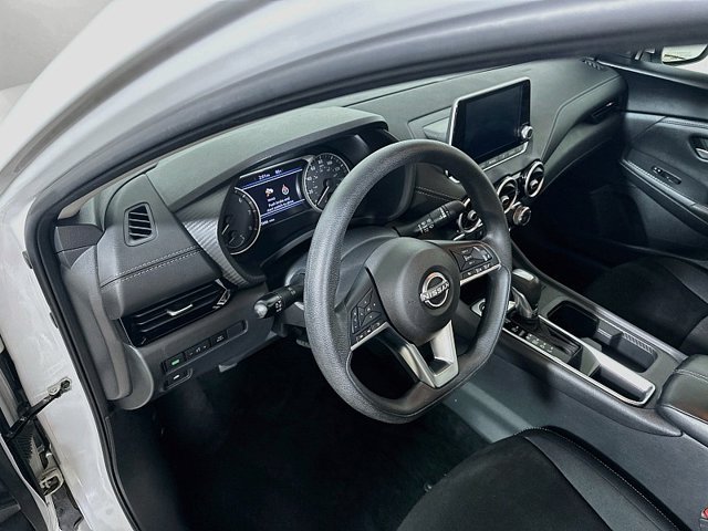 Used 2024 Nissan Sentra SV FWD image 9
