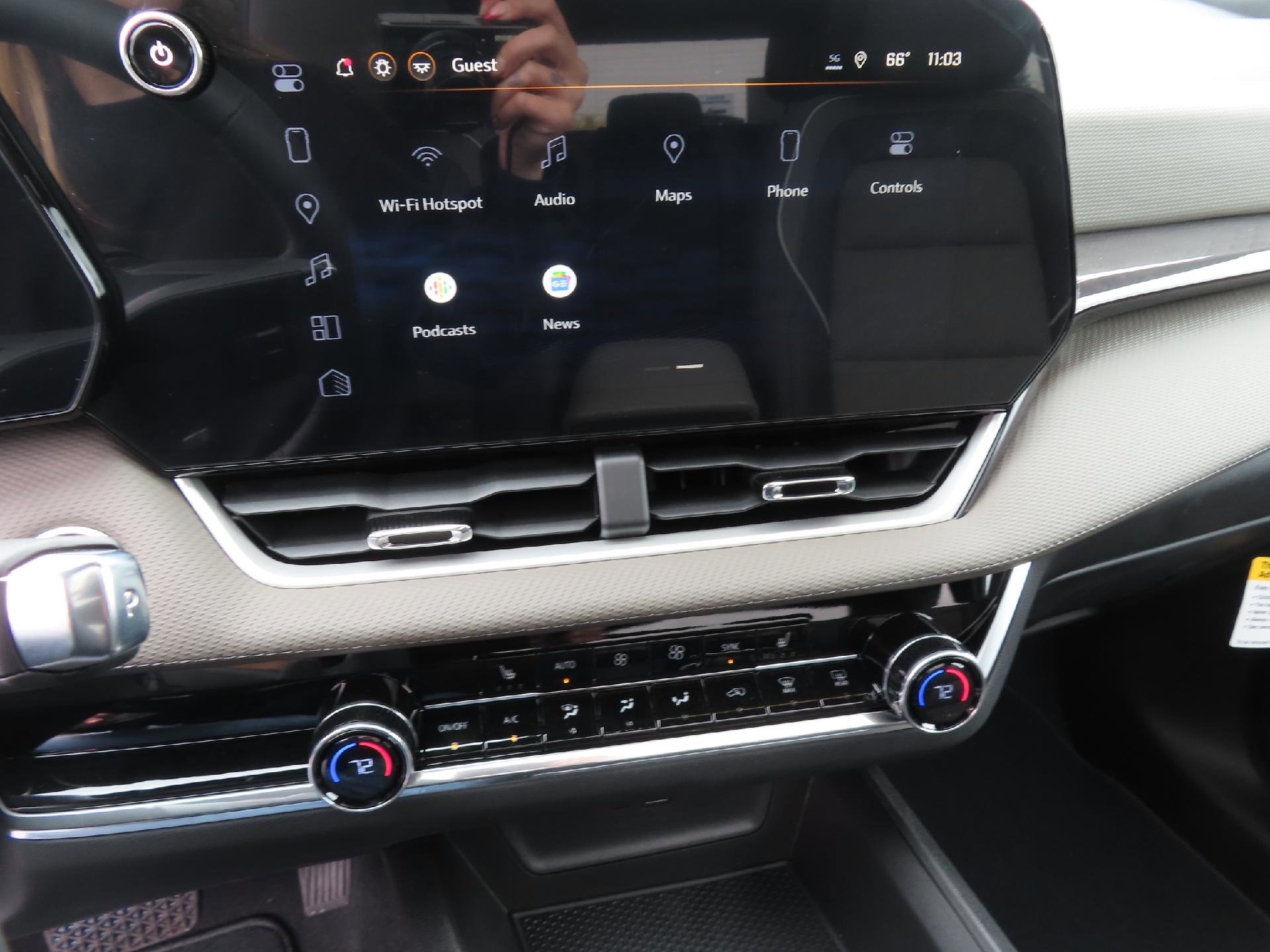 New 2025 Chevrolet Equinox LT w/ Convenience Package II image 30