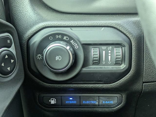 Used 2021 Jeep Wrangler Unlimited Rubicon 4xe w/ Cold Weather Group AWD/4WD image 24
