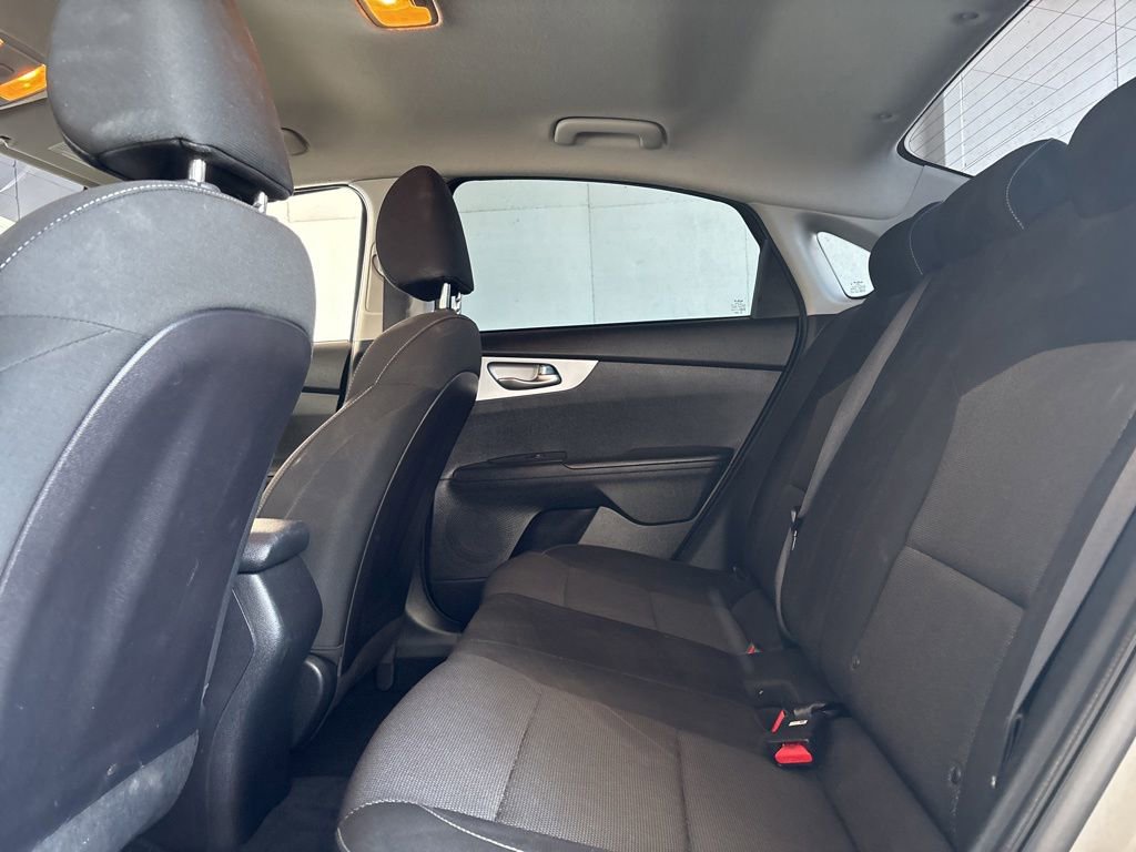 Used 2022 Kia Forte LXS FWD image 19