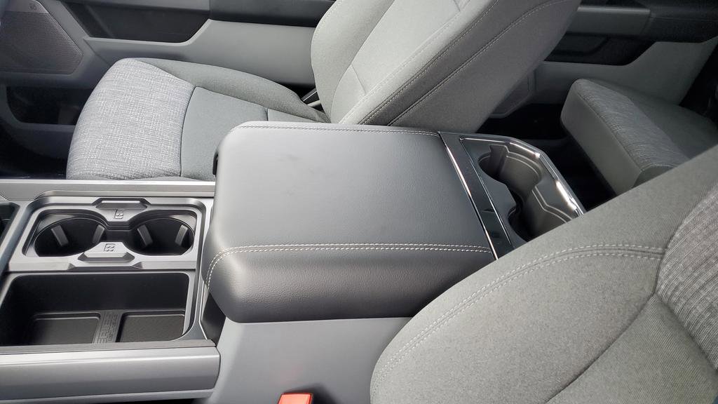 New 2026 Ford F250 XLT w/ XLT Premium Package image 36