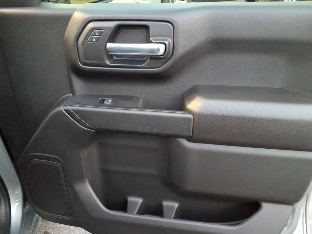 New 2026 Chevrolet Silverado 1500 Custom w/ Turbomax Blackout Package AWD/4WD image 25
