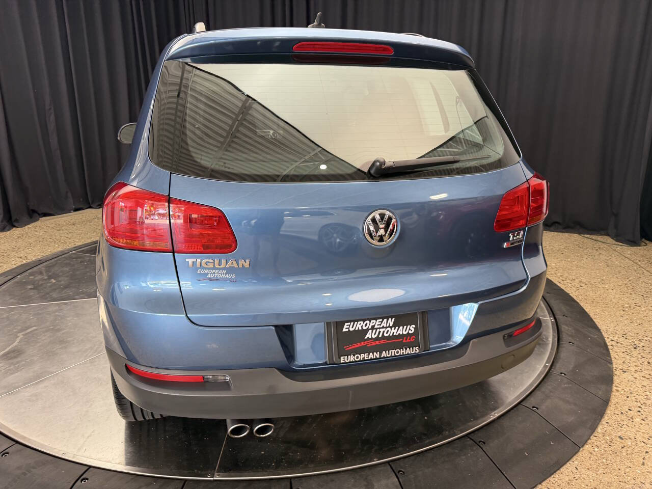Used 2018 Volkswagen Tiguan Limited w/ Premium Package AWD/4WD image 8