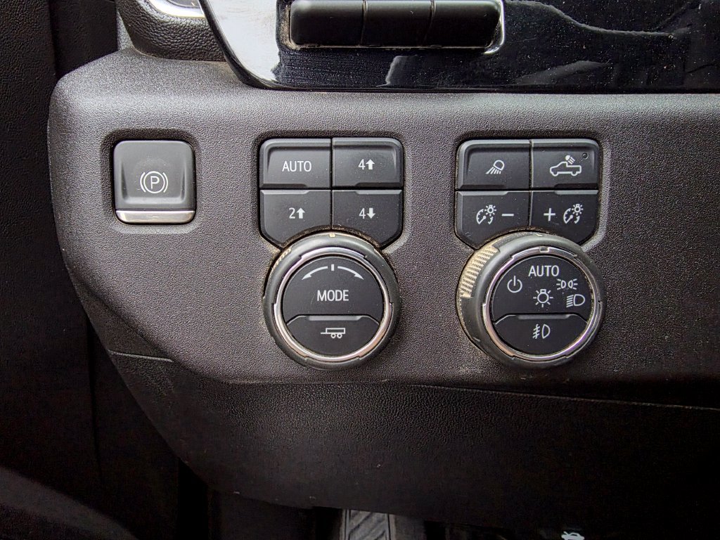 Used 2024 Chevrolet Silverado 2500 LTZ w/ LTZ Convenience Package AWD/4WD image 12