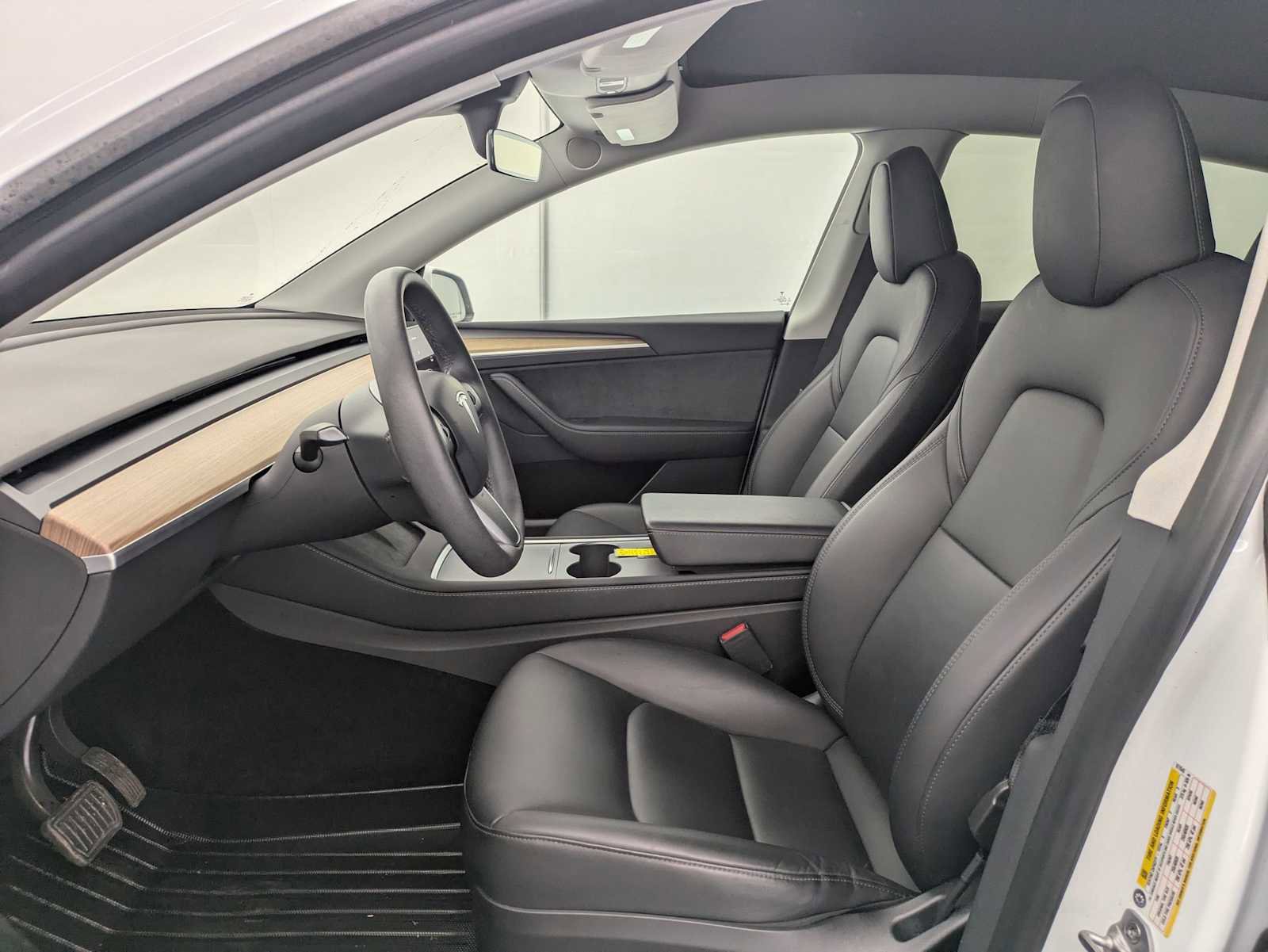 Used 2023 Tesla Model Y Long Range image 16