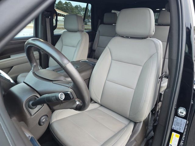 Used 2022 Chevrolet Tahoe Z71 w/ Off-Road Capability Package image 15