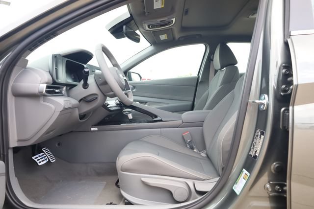 New 2026 Hyundai Elantra SEL Sport Premium FWD image 11
