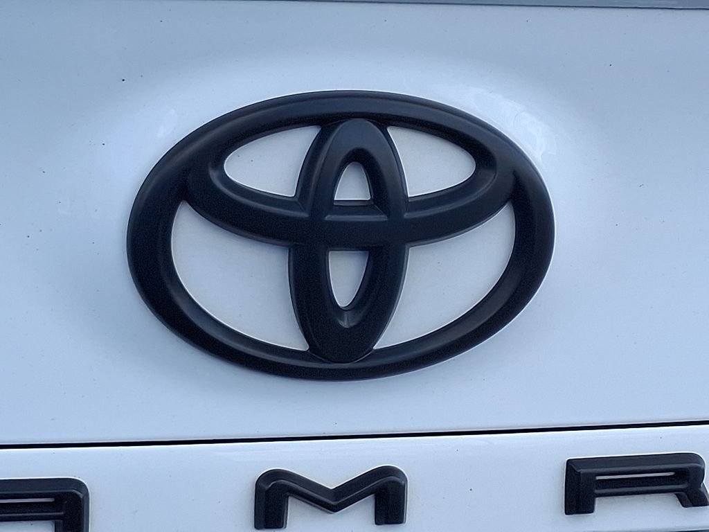 Used 2024 Toyota Camry SE FWD image 28