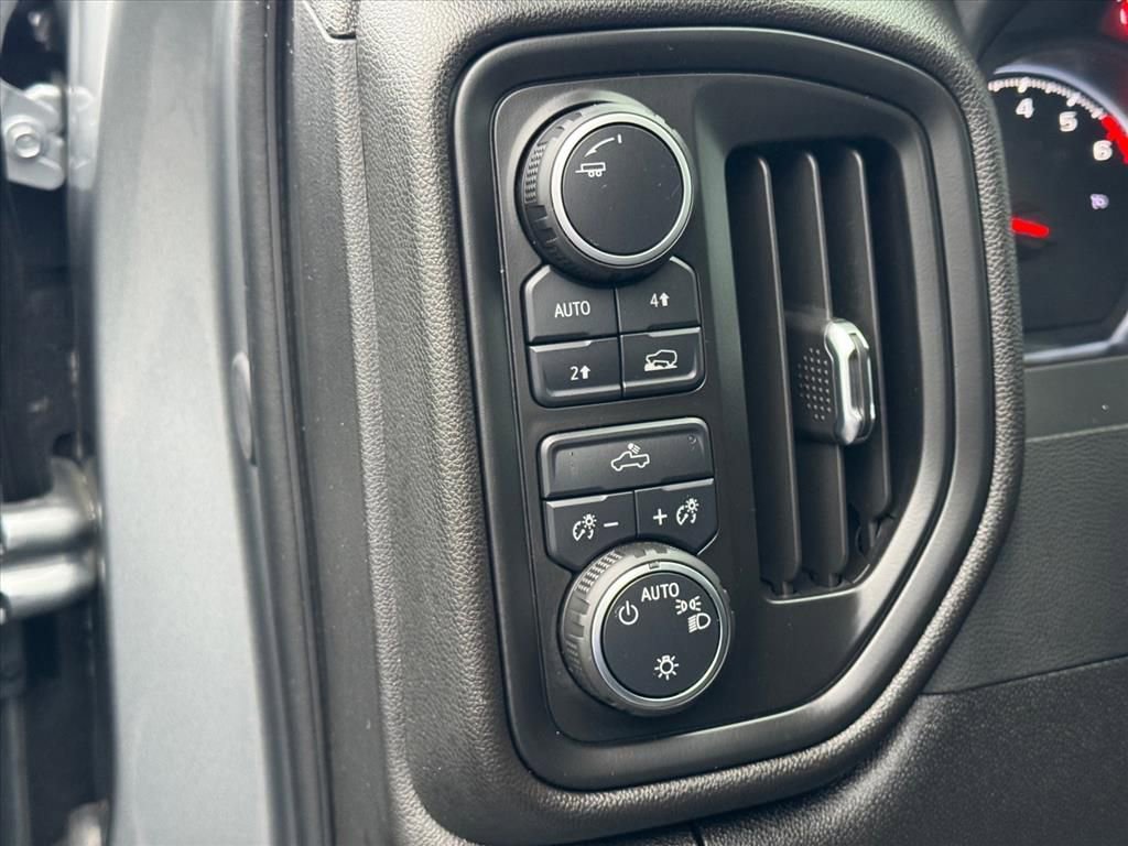 Used 2025 Chevrolet Silverado 1500 Custom AWD/4WD image 16