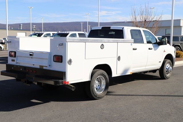 New 2026 RAM 3500 Tradesman w/ Chrome Appearance Group image 5