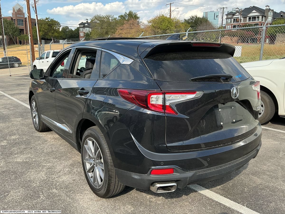 Used 2023 Acura RDX w/ Technology Package FWD image 5