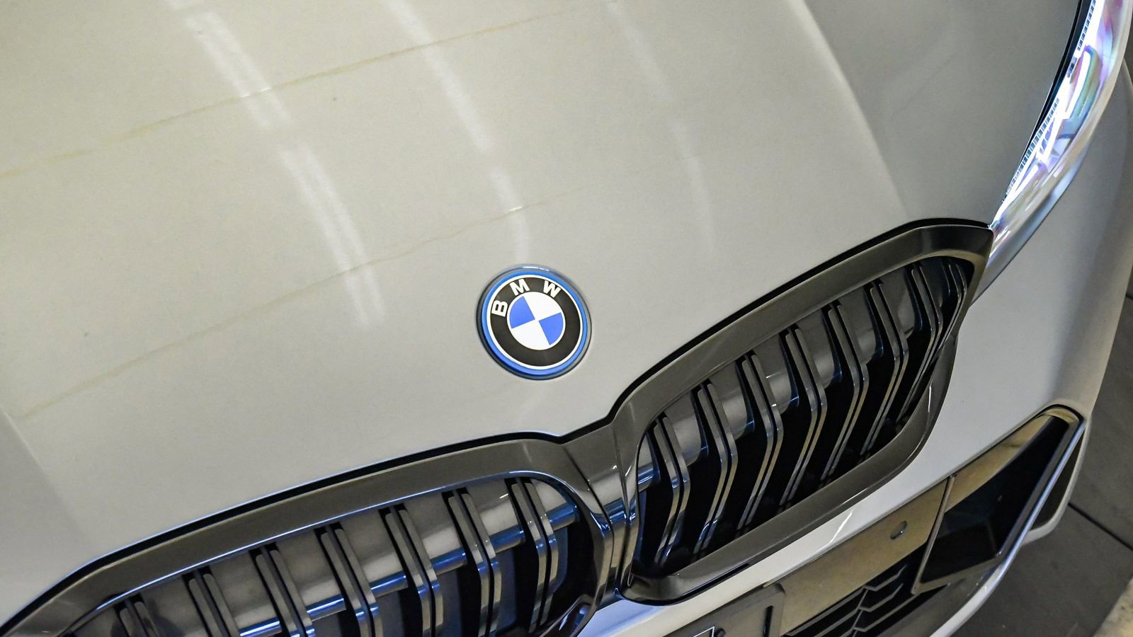 Certified 2023 BMW 330e 330e iPerformance w/ M Sport Package image 8