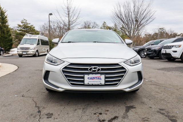 Used 2017 Hyundai Elantra SE image 2
