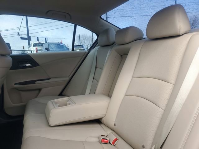 Used 2015 Honda Accord EX-L image 31