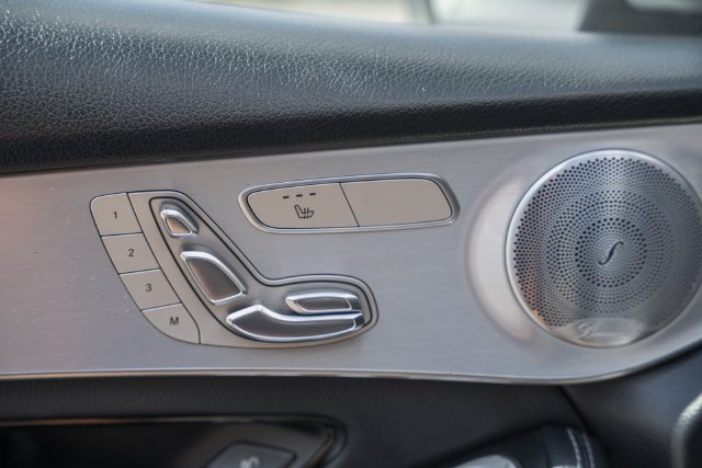Used 2019 Mercedes-Benz GLC 300 4MATIC image 38