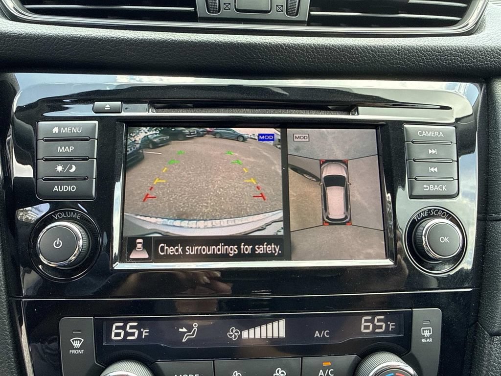Used 2018 Nissan Rogue SV w/ Premium Package FWD image 24