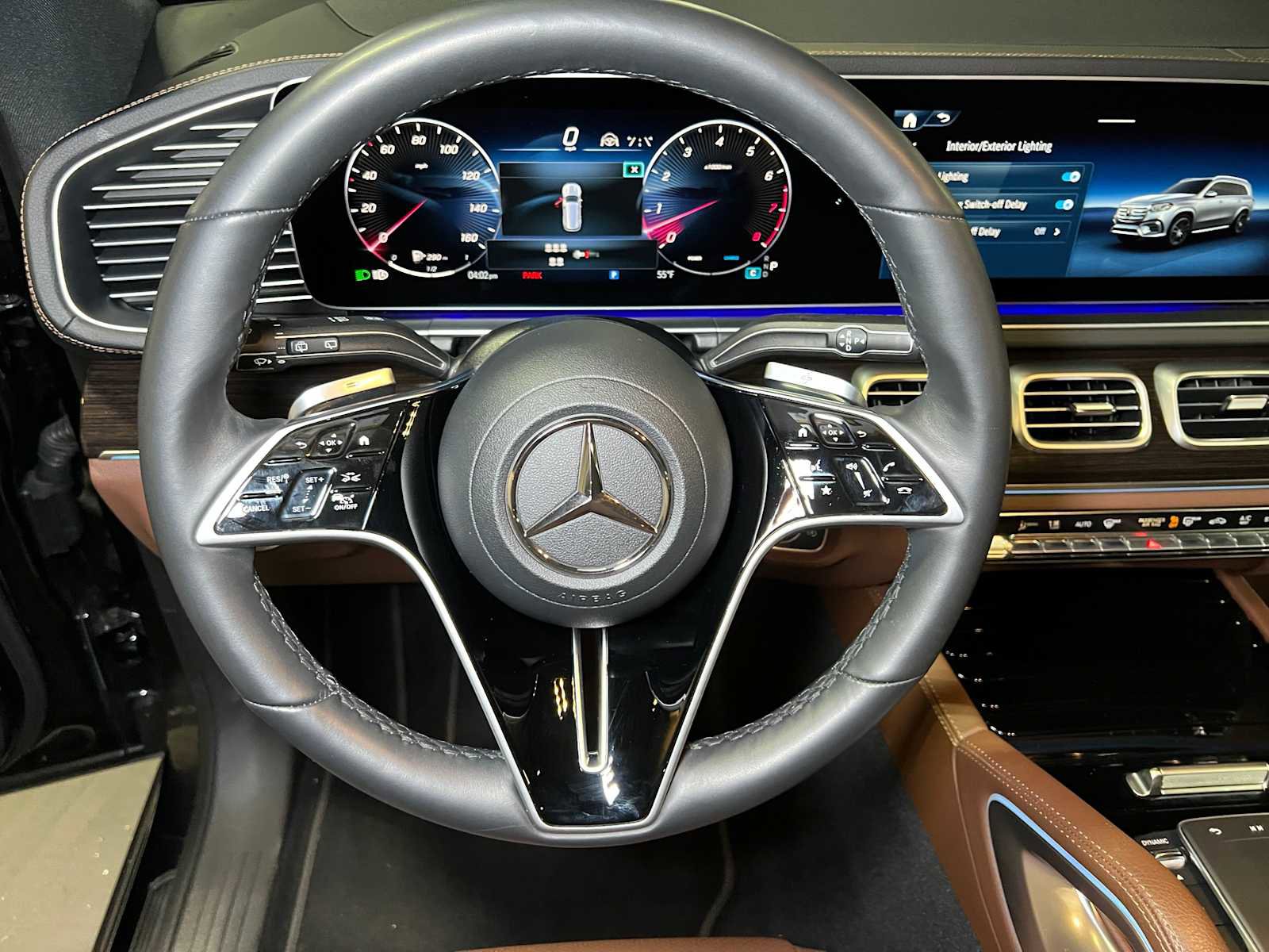 Certified 2025 Mercedes-Benz GLS 450 4MATIC image 26