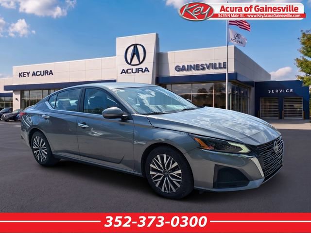 Used 2023 Nissan Altima 2.5 SV FWD image 1