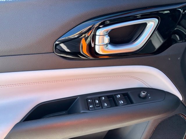 New 2026 Jeep Compass Latitude AWD/4WD image 11