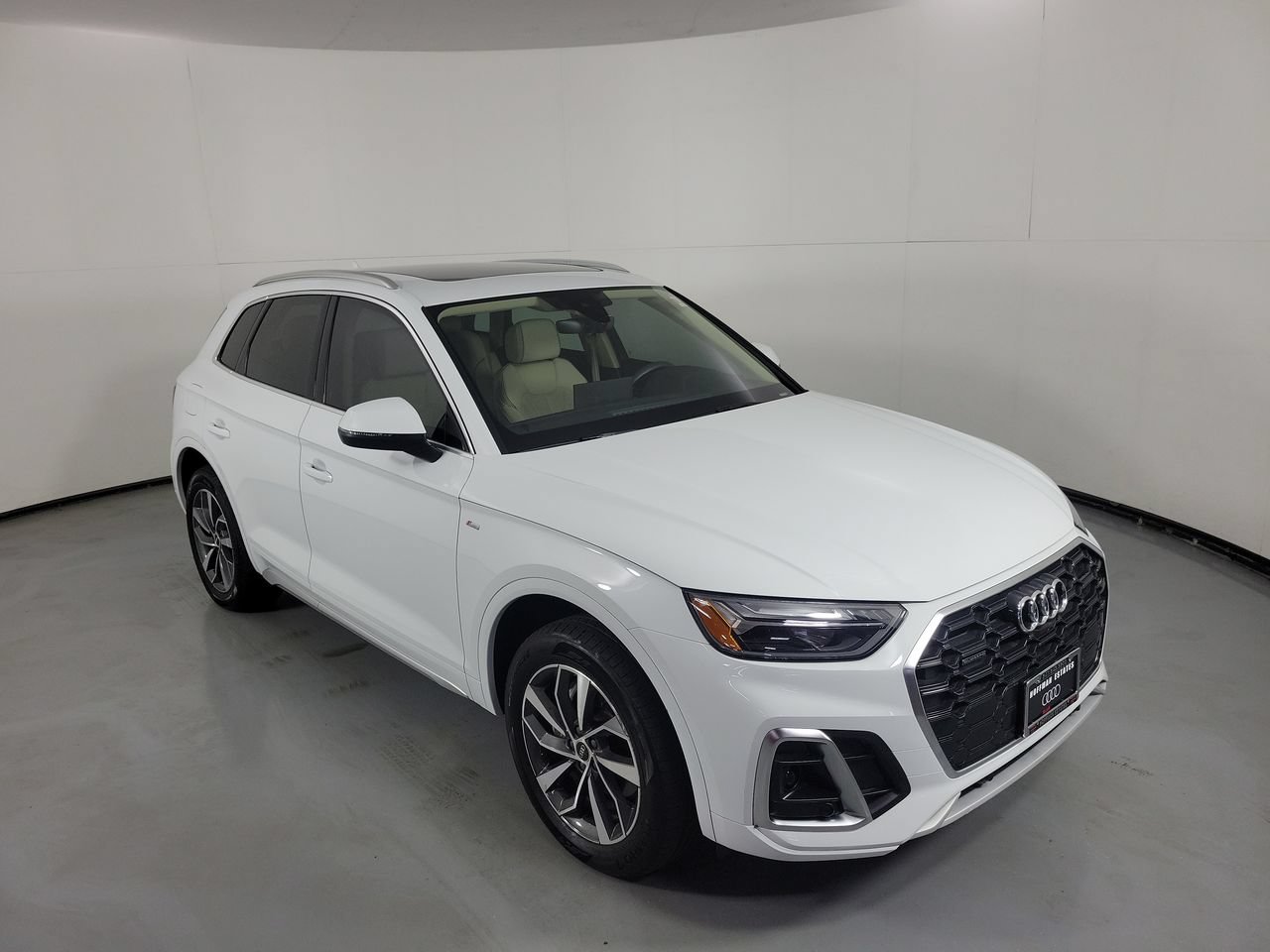 Used 2024 Audi Q5 2.0T Premium Plus w/ Premium Plus Package AWD/4WD image 33