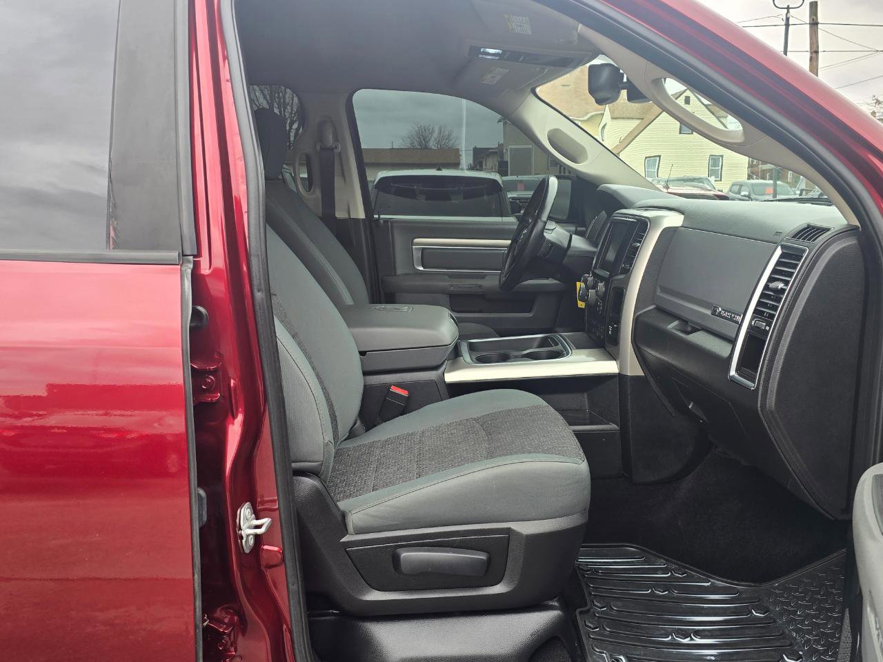 Used 2016 RAM 1500 Big Horn image 16