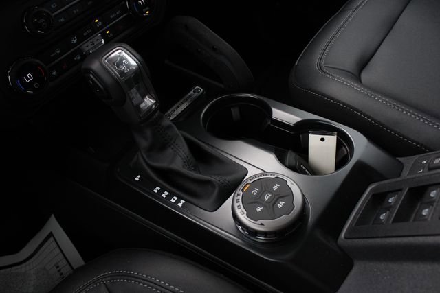 New 2025 Ford Bronco Badlands AWD/4WD image 16
