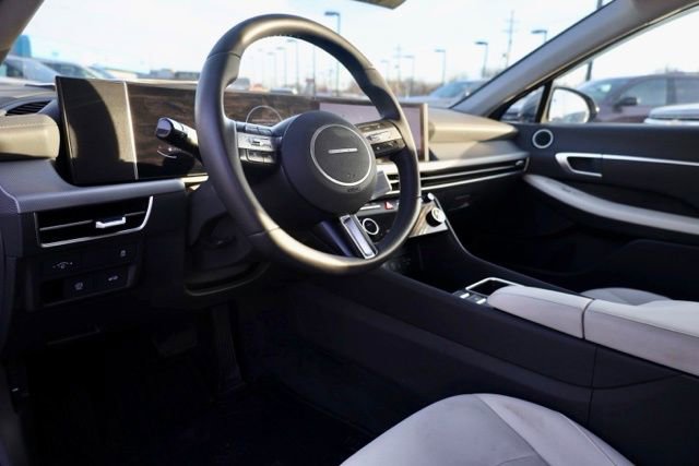 Used 2024 Hyundai Sonata SEL w/ Convenience Package image 19