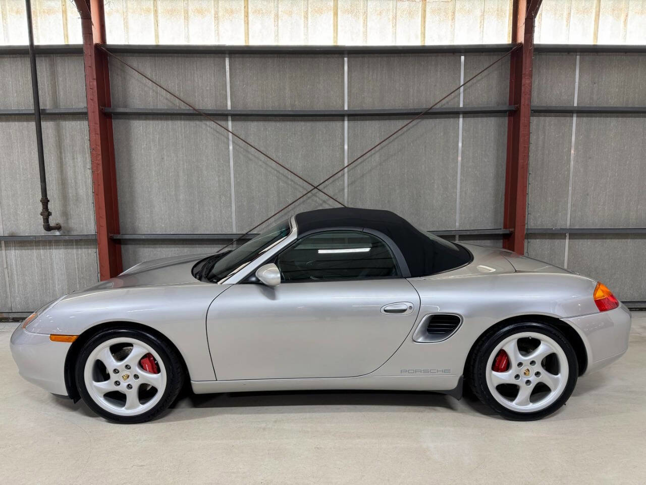 Used 2001 Porsche Boxster S image 28