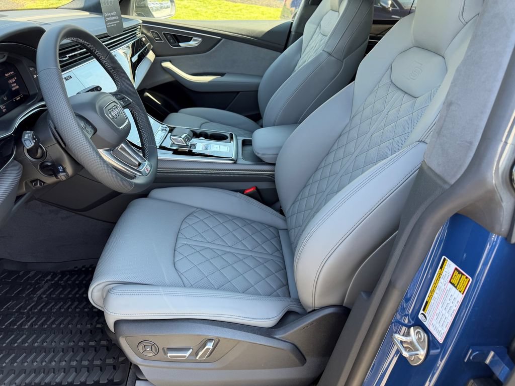 New 2026 Audi SQ8 Prestige AWD/4WD image 18