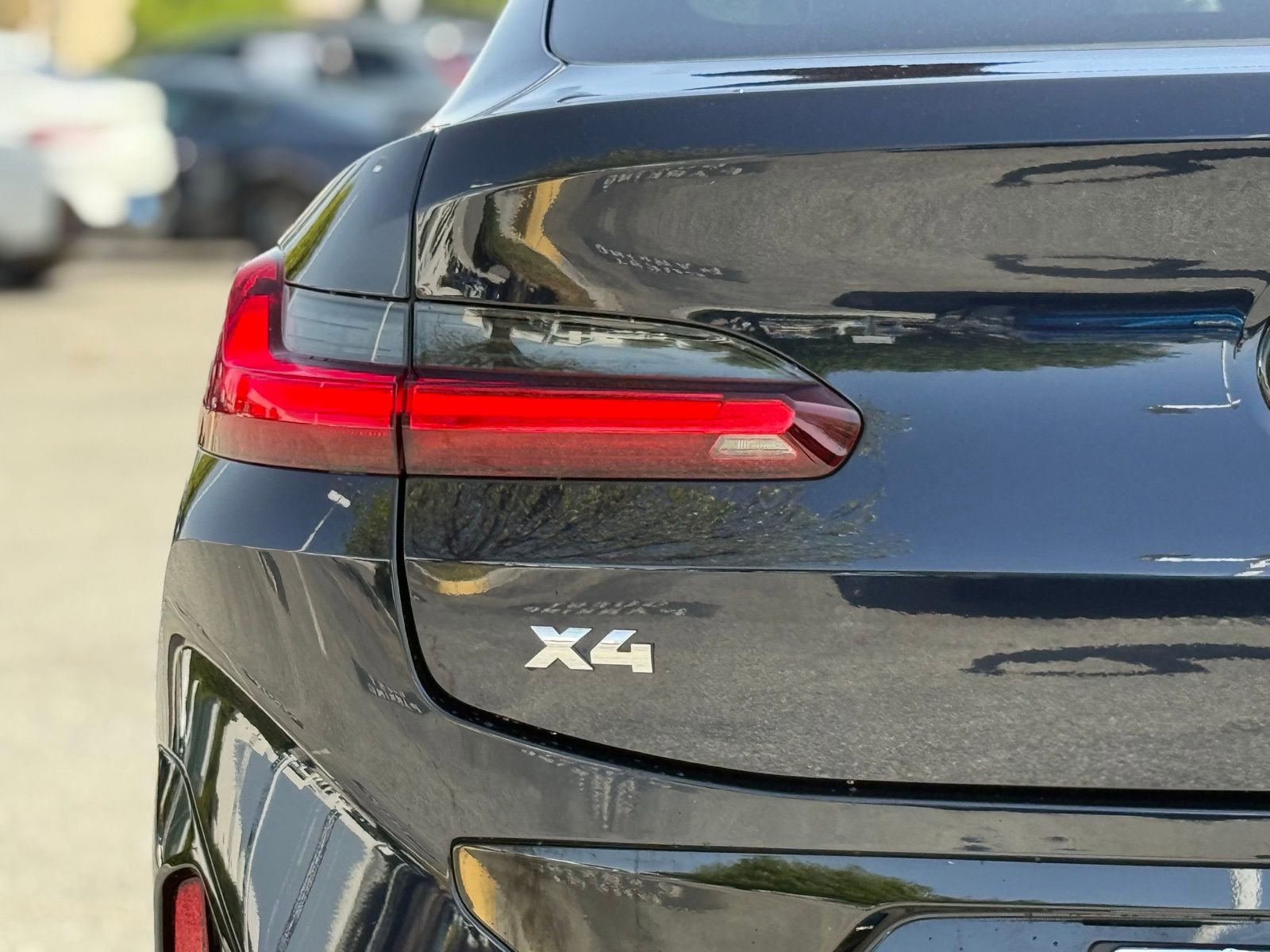 Used 2025 BMW X4 M40i AWD/4WD image 16