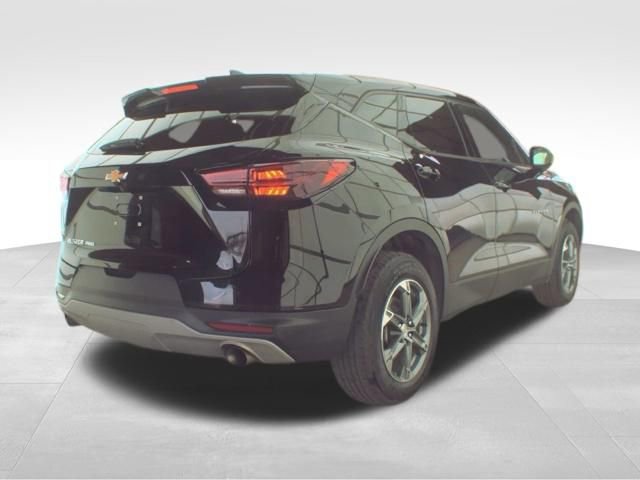 Used 2025 Chevrolet Blazer LT image 5