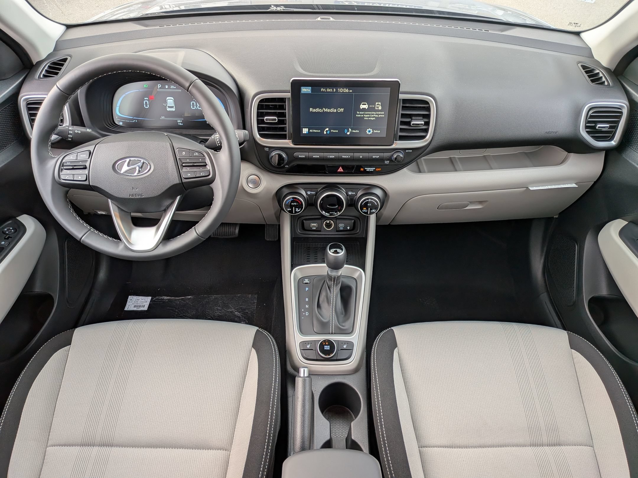New 2026 Hyundai Venue SEL FWD image 21