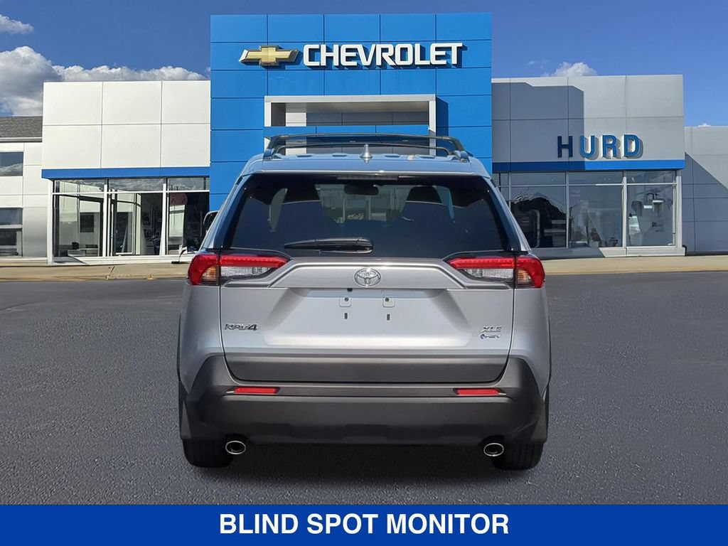 Used 2025 Toyota RAV4 XLE w/ Convenience Package AWD/4WD image 6