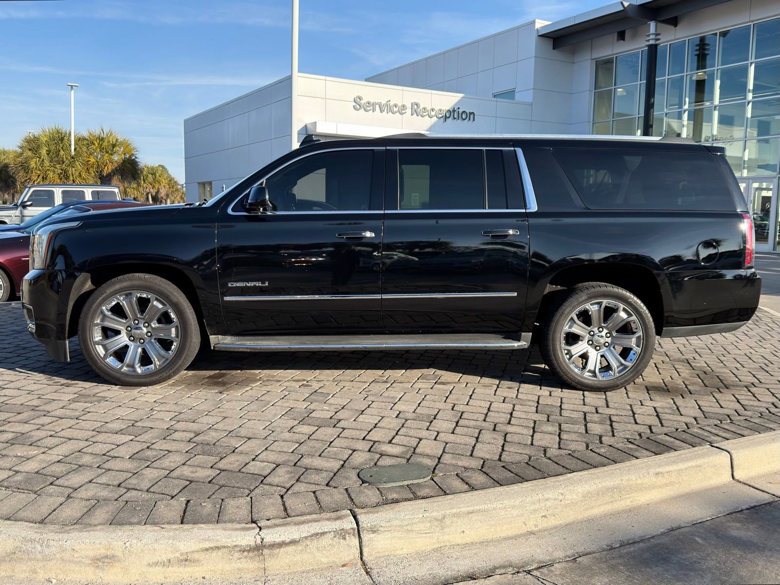 Used 2015 GMC Yukon XL Denali w/ Open Road Package image 12