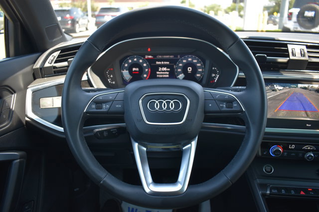 Used 2025 Audi Q3 2.0T Premium w/ Convenience Package AWD/4WD image 18