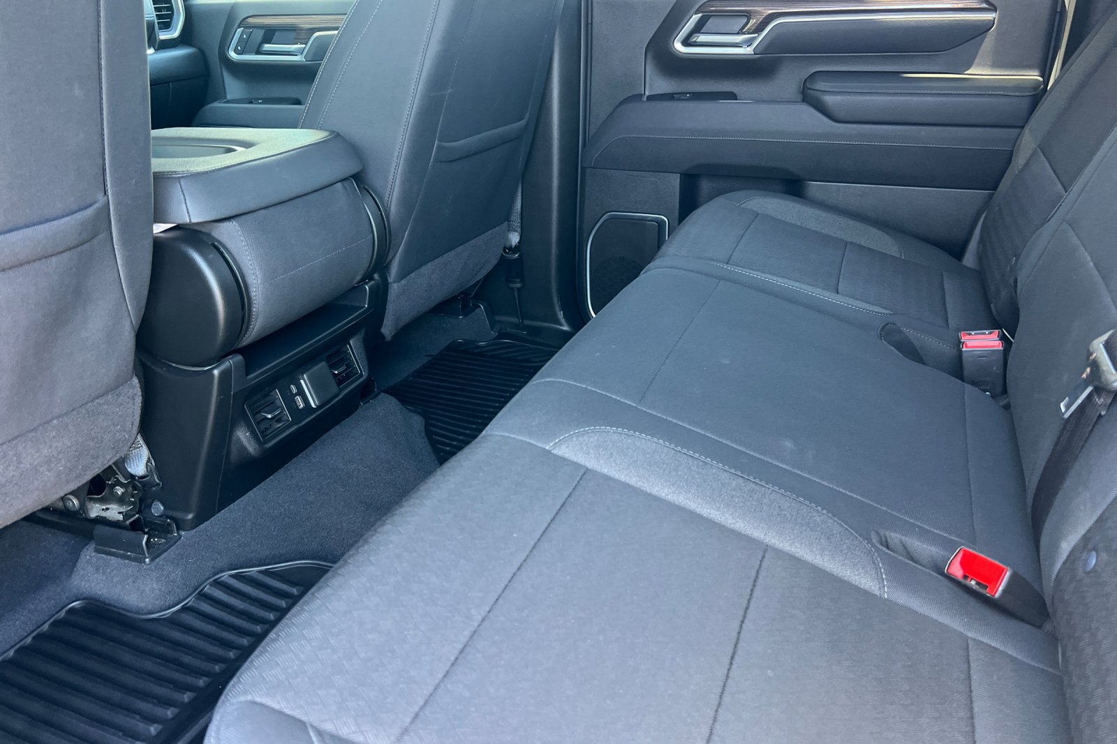 Used 2025 Chevrolet Silverado 3500 LT w/ Safety Package AWD/4WD image 16