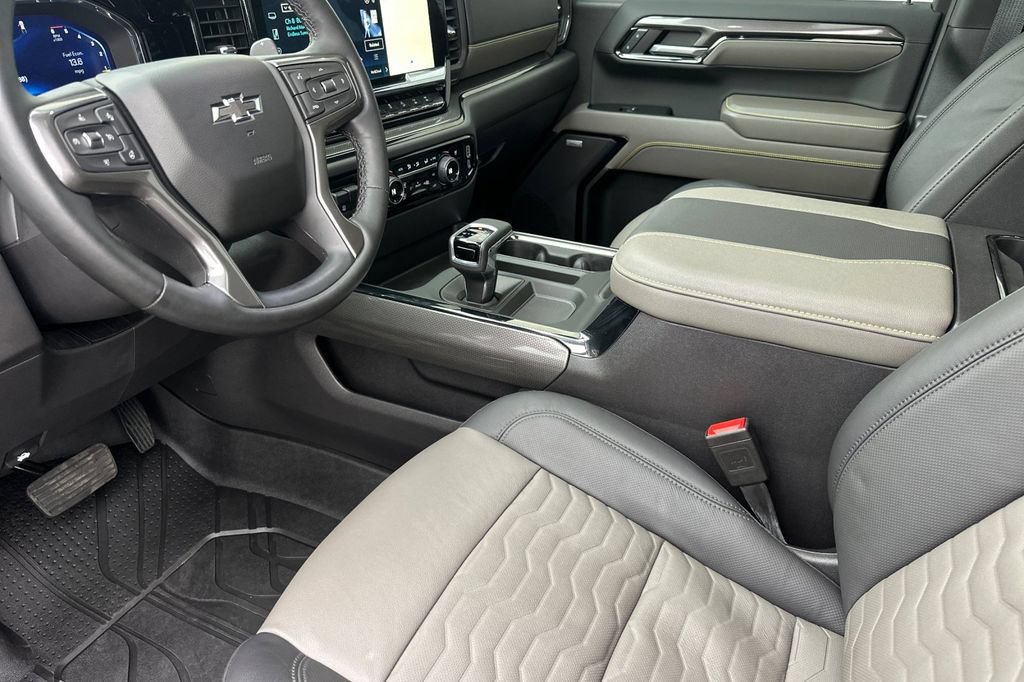 Used 2024 Chevrolet Silverado 1500 ZR2 w/ Technology Package AWD/4WD image 10