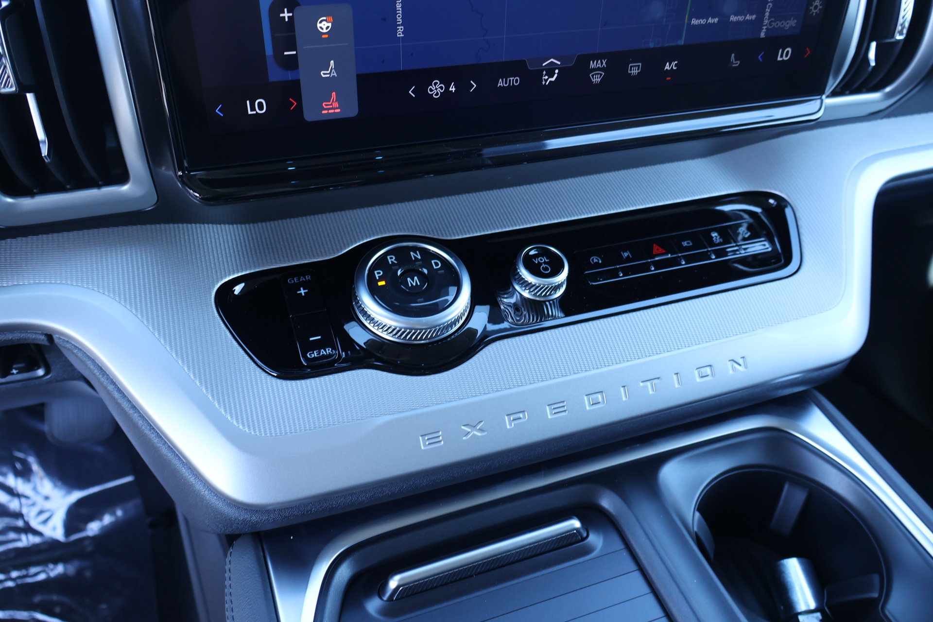 New 2026 Ford Expedition Active AWD/4WD image 9